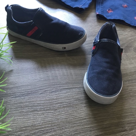 Tommy Hilfiger Other - Cute Navy Blue Tommy Hilfiger Shoes